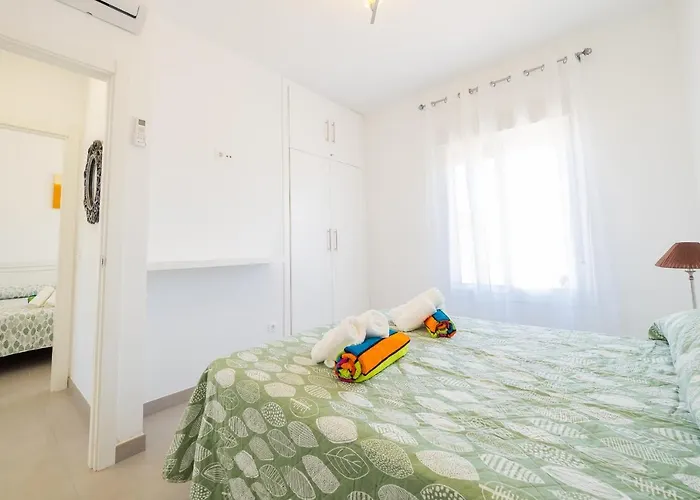 Cubo's Pilar Villa *